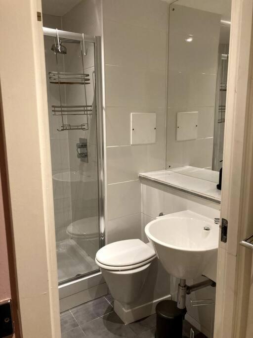 Stylish 2 Bed Accessible Flat Perfect Location Διαμέρισμα Γλασκώβη Εξωτερικό φωτογραφία